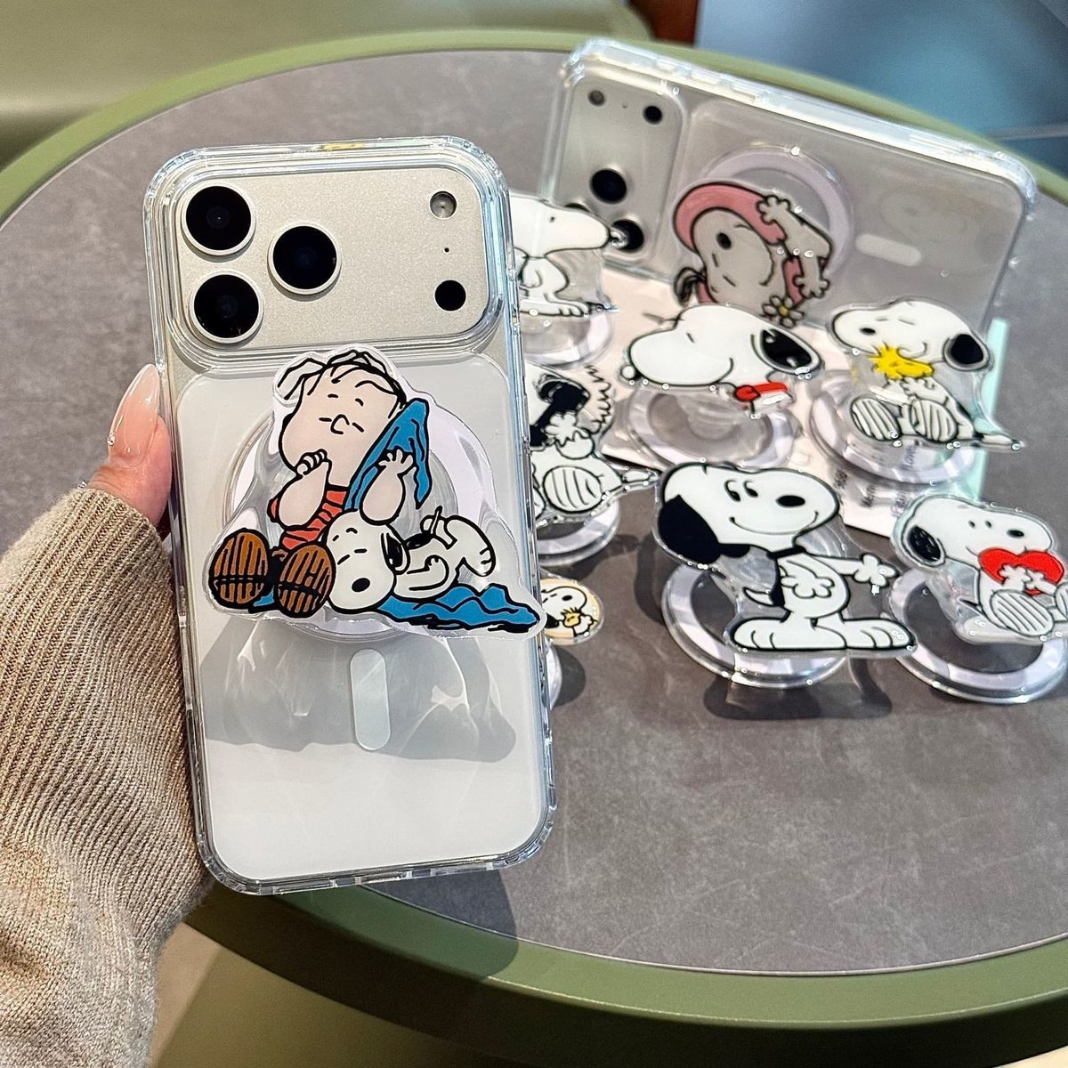 Snoopy Magsafe Stand