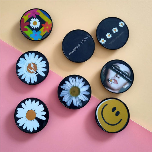 G-Dragon‘s Magsafe Stand